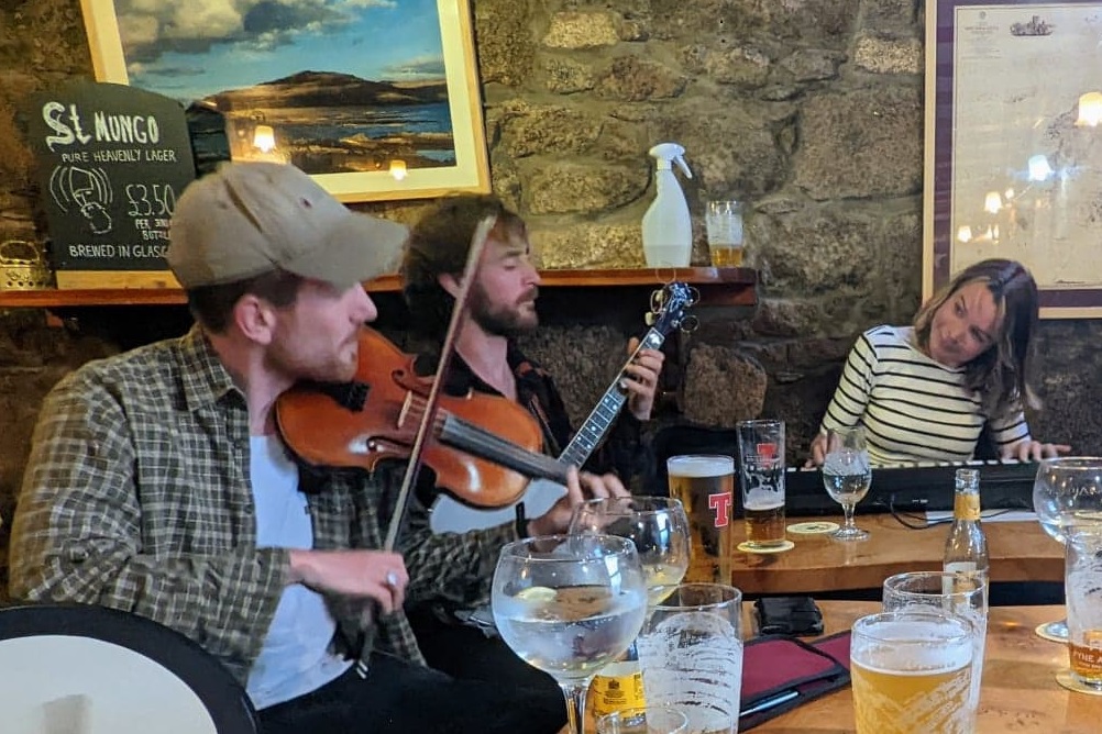 Folk Music 20th September The Keel Row Mull